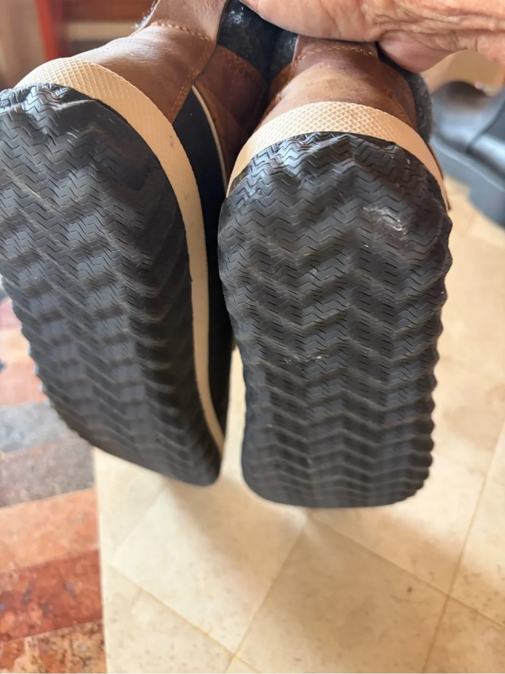 Global Win comfortable women’s